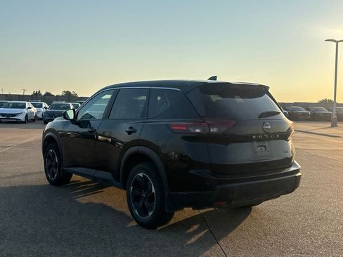 Certified 2024 Nissan Rogue SV FWD image 16