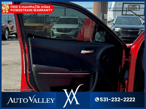 Used 2022 Dodge Charger SXT RWD image 12
