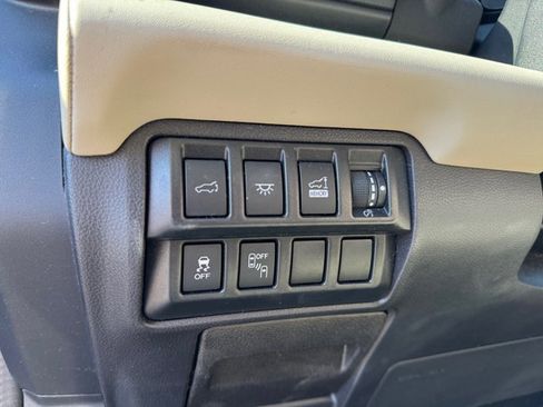 Used 2020 Subaru Ascent Limited AWD/4WD image 30