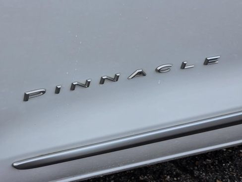 Used 2022 Chrysler Pacifica Pinnacle FWD image 44