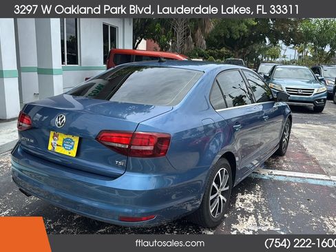 Used 2017 Volkswagen Jetta SE FWD image 9