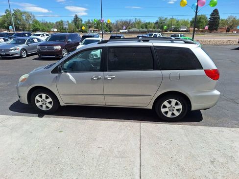 Used 2008 Toyota Sienna LE FWD image 5