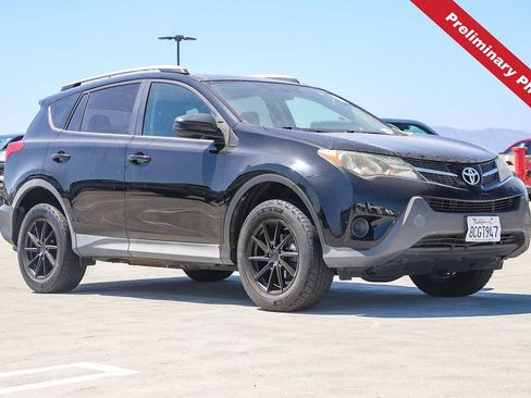 Used 2015 Toyota RAV4 LE AWD/4WD image 3
