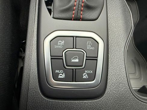 New 2026 Nissan Frontier PRO-4X w/ Pro-4x Convenience Package image 30