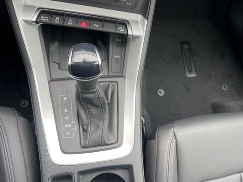 New 2025 Audi Q3 2.0T Premium image 15