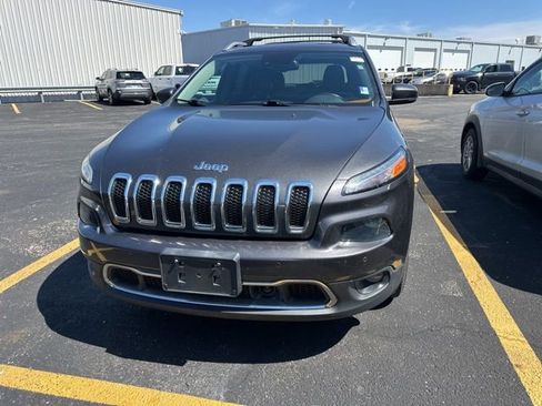 Used 2015 Jeep Cherokee Limited w/ Luxury Group image 16