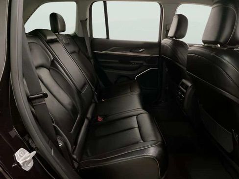 Used 2022 Jeep Grand Cherokee Limited 4xe AWD/4WD image 23