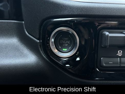 New 2026 GMC Sierra 1500 SLT image 20