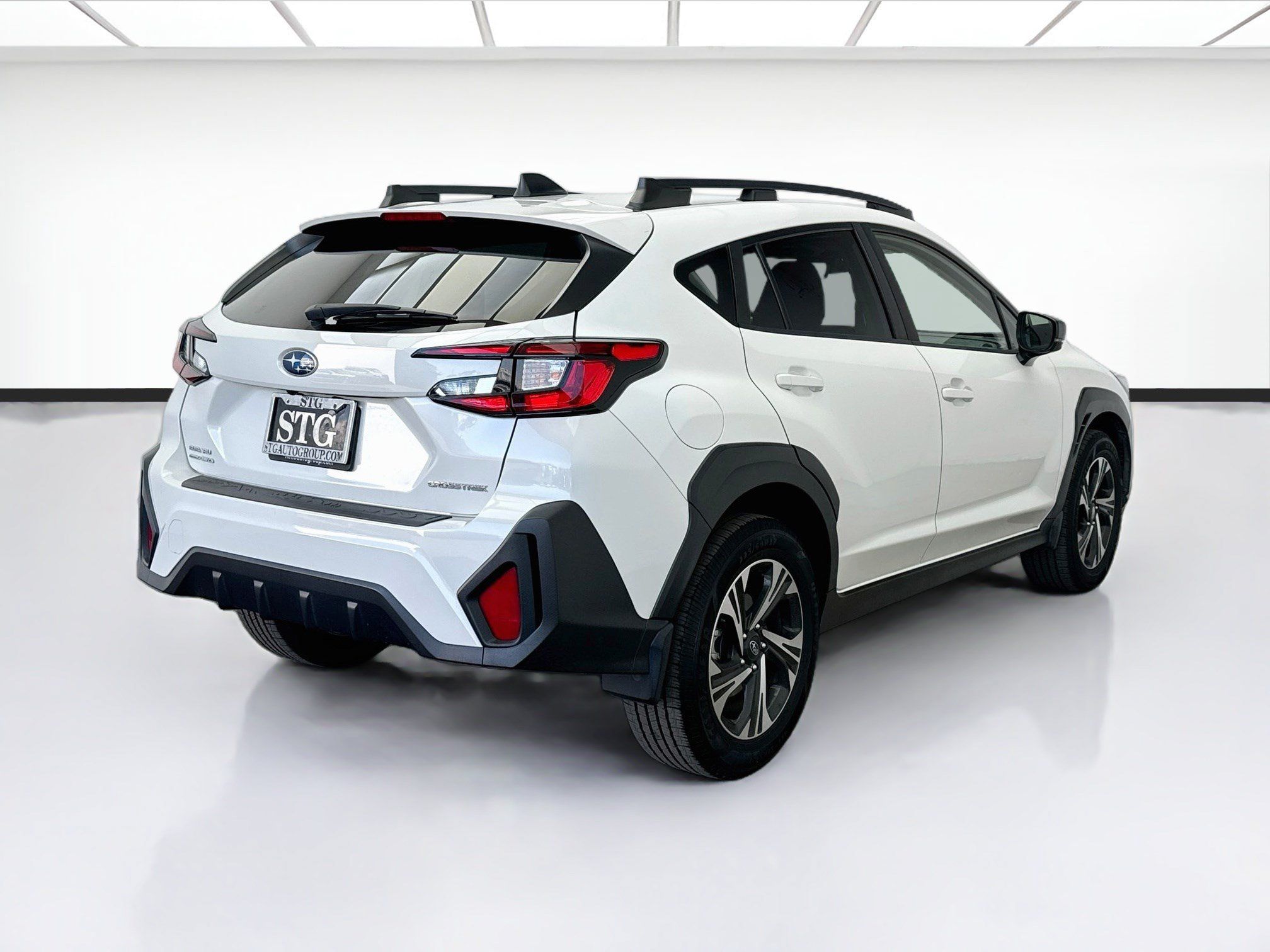 Used 2024 Subaru Crosstrek 2.0i Premium AWD/4WD image 4