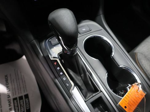 Used 2023 Chevrolet Equinox LT w/ Driver Convenience Package image 33