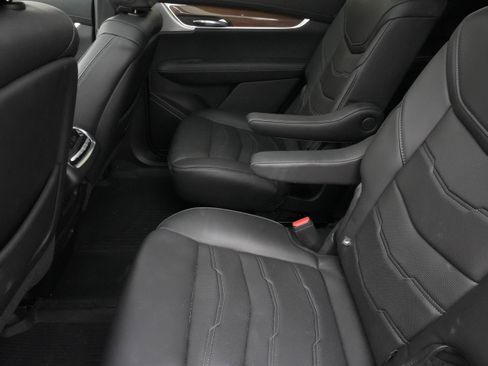 Used 2023 Cadillac XT6 Sport w/ Platinum Package image 29