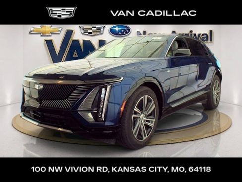 Used 2024 Cadillac Lyriq Luxury AWD/4WD image 1
