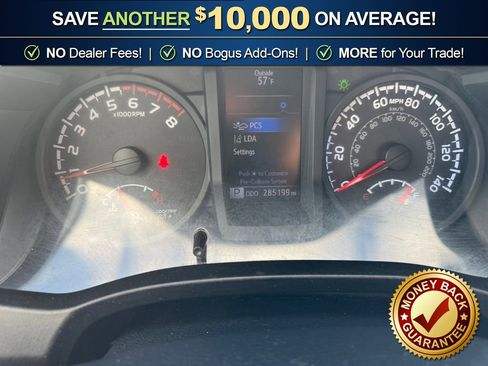 Used 2018 Toyota Tacoma SR image 20