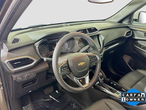 Used 2022 Chevrolet TrailBlazer ACTIV w/ Sun and Liftgate Package FWD image 9
