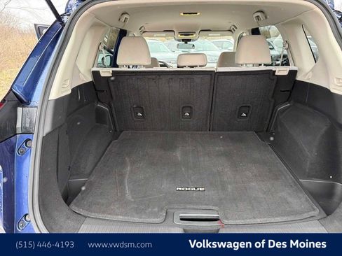 Used 2023 Nissan Rogue SV image 18