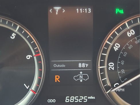 Used 2019 Lexus LX 570 4WD w/ Luxury Package image 18