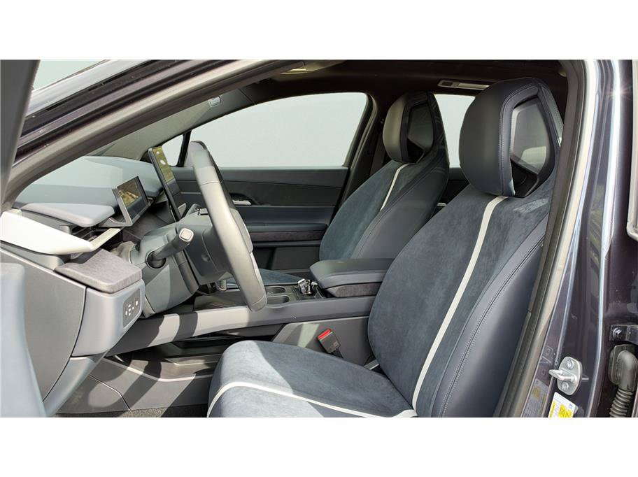 Used 2023 Fisker Ocean Extreme AWD/4WD image 17