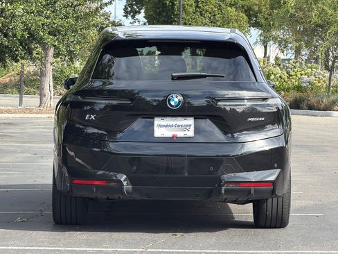 Used 2024 BMW iX xDrive50 w/ Premium Package AWD/4WD image 6