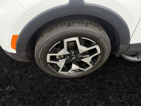 Used 2023 Hyundai Santa Cruz Limited image 9