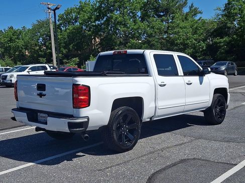 Used 2017 Chevrolet Silverado 1500 LT w/ All Star Edition AWD/4WD image 6