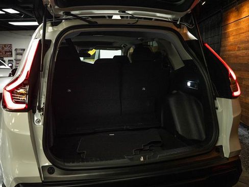 Used 2025 Honda CR-V EX image 7