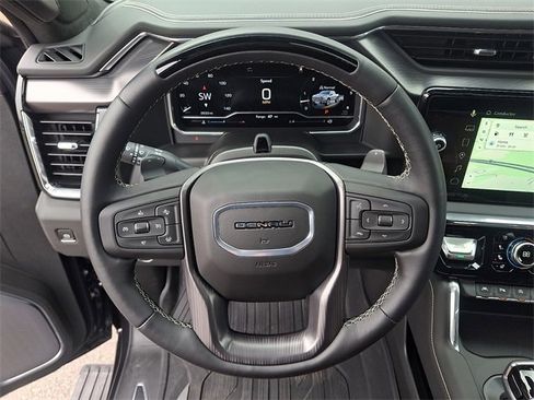 Used 2025 GMC Sierra 1500 Denali Ultimate image 20