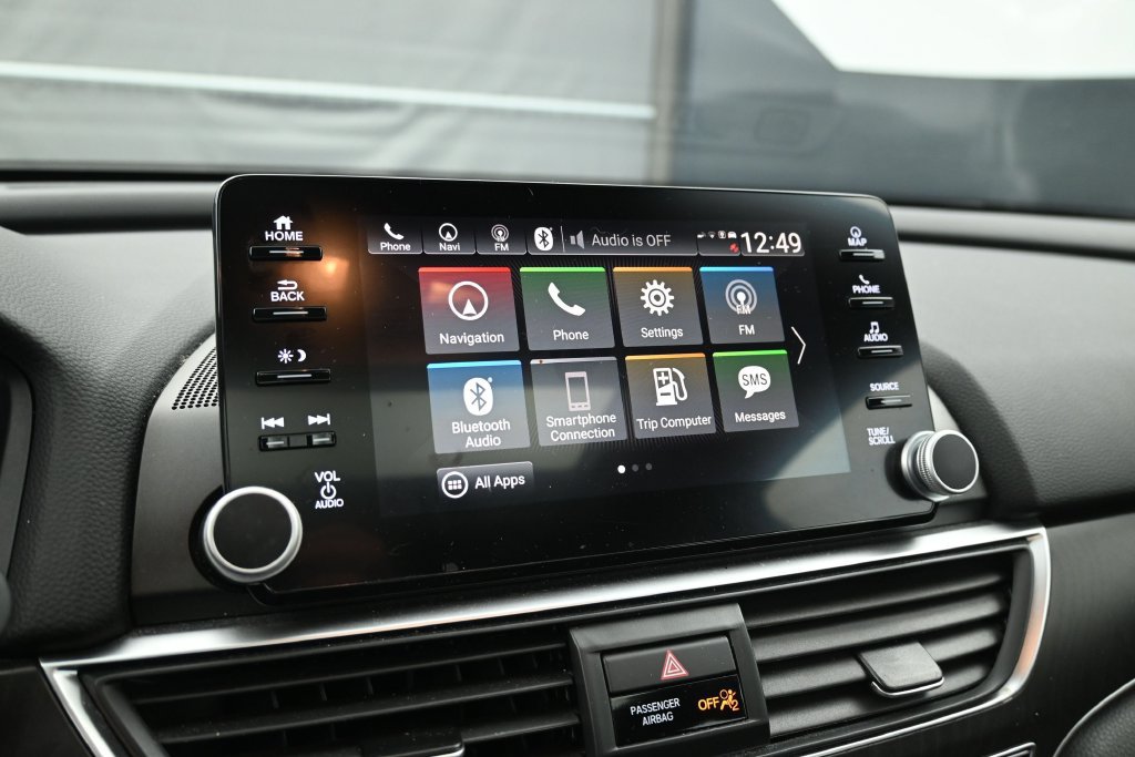 Used 2018 Honda Accord Touring image 37