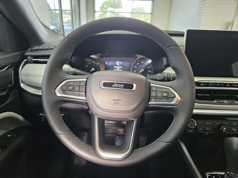 Used 2024 Jeep Compass Limited AWD/4WD image 18