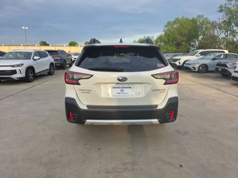 Used 2021 Subaru Outback Limited XT AWD/4WD image 15