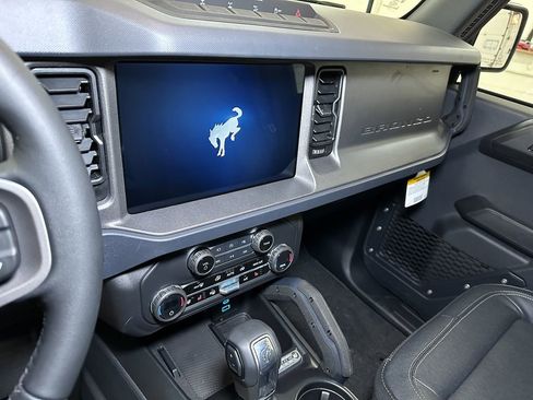 New 2025 Ford Bronco Badlands image 30