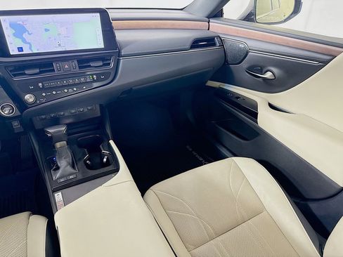 Certified 2024 Lexus ES 300h Ultra Luxury w/ Accessory Package (Z2) FWD image 25