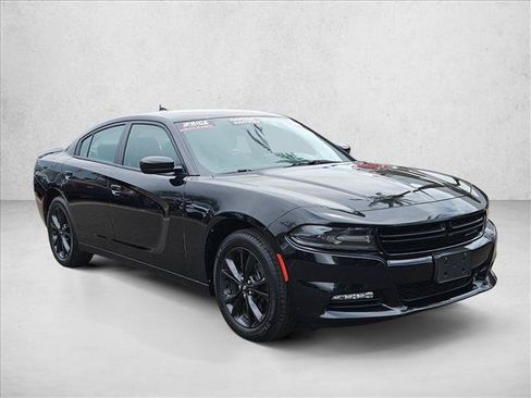 Used 2020 Dodge Charger SXT w/ Plus Group AWD/4WD image 3