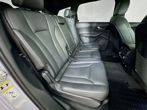 Used 2018 Audi Q7 3.0T Prestige AWD/4WD image 36