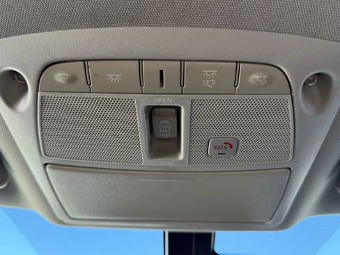 Used 2016 Nissan Maxima Platinum image 23