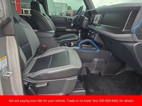 Used 2022 Ford Bronco Black Diamond AWD/4WD image 17