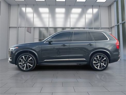 Used 2022 Volvo XC90 T8 Inscription Expression w/ Advanced Package image 5