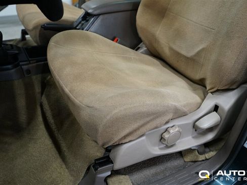 Used 1998 Toyota 4Runner SR5 AWD/4WD image 32