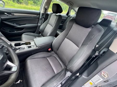 Used 2019 Honda Accord LX image 13