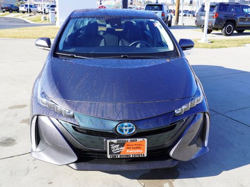 Certified 2022 Toyota Prius Prime LE image 3
