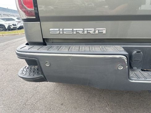 Used 2018 GMC Sierra 2500 Denali w/ Duramax Plus Package image 8