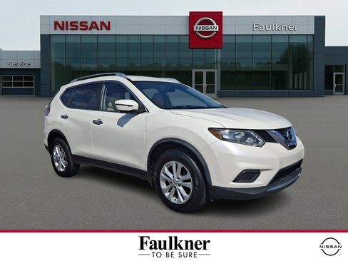 Used 2016 Nissan Rogue SV w/ SV Premium Package AWD/4WD image 1