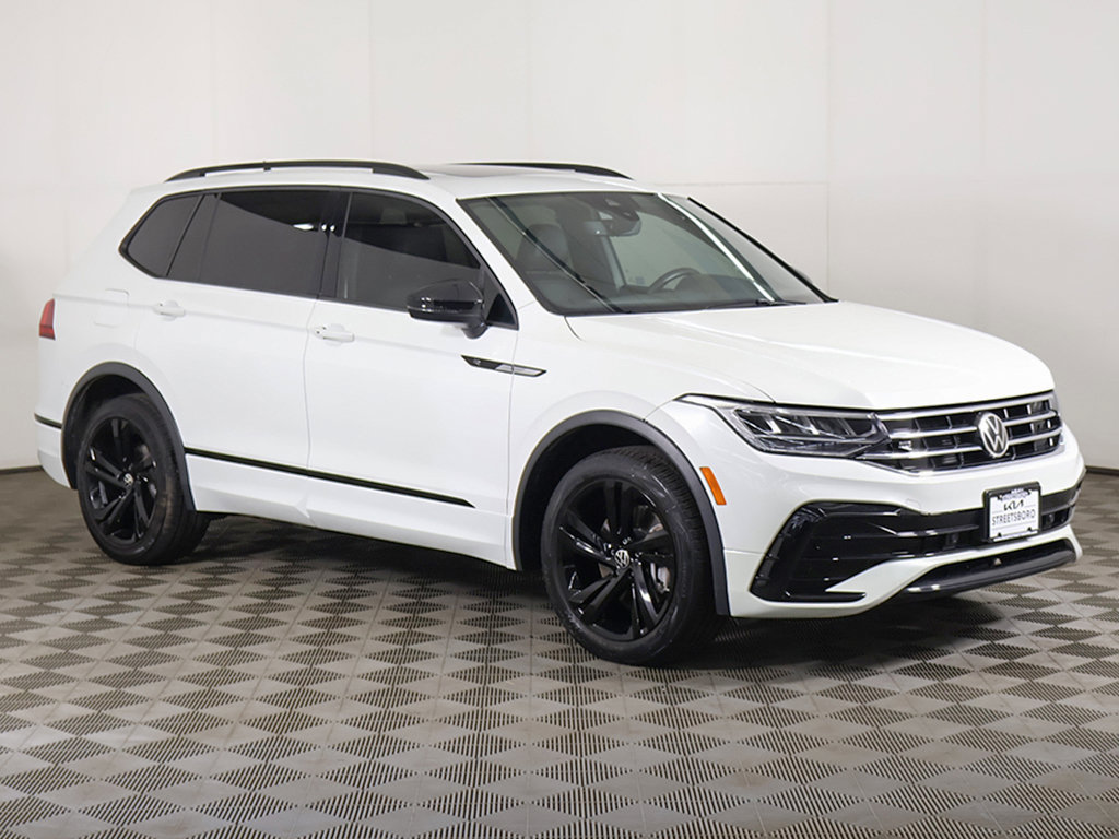 Used 2023 Volkswagen Tiguan SE R-Line FWD image 57