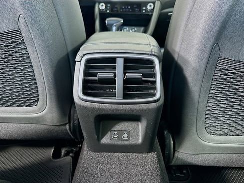 New 2026 Genesis G70 2.5T RWD image 18