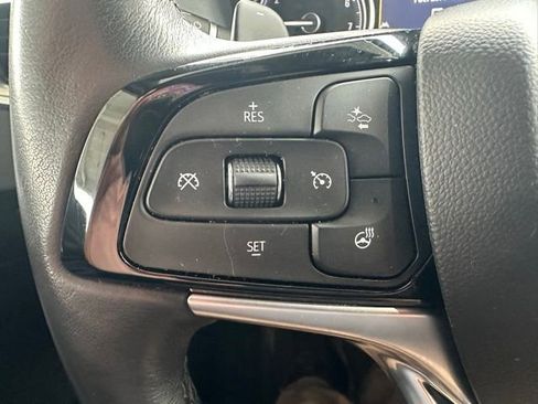 Used 2023 Buick Enclave Essence AWD/4WD image 34