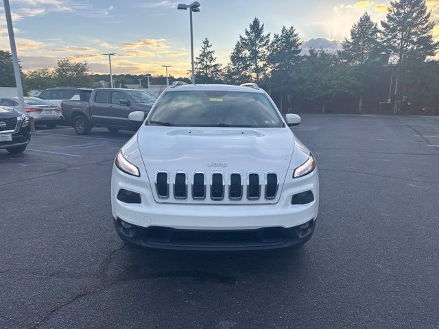 Used 2015 Jeep Cherokee Latitude w/ Comfort/Convenience Group AWD/4WD image 2