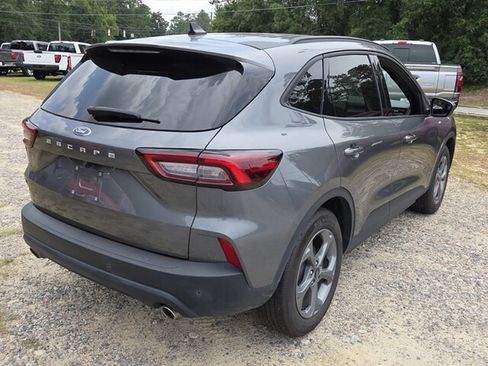 Used 2025 Ford Escape ST-Line w/ Tech Pack #1 FWD image 13
