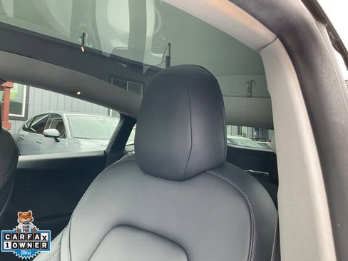 Used 2022 Tesla Model Y Performance AWD/4WD image 18