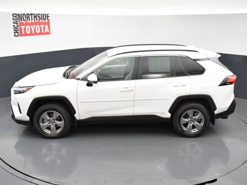 Used 2025 Toyota RAV4 XLE image 18