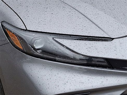 New 2026 Toyota Camry SE image 9