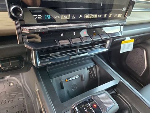 New 2026 GMC Hummer EV SUV AWD/4WD image 26